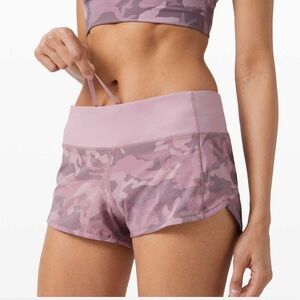 Lululemon Speed Up Short
2.5" - Pink Camo size 6